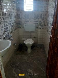 Bathroom Image of 850 Sq.ft 2 BHK Apartment / Flat for rent in Paschim Putiary Kolkata for Rs. 12400