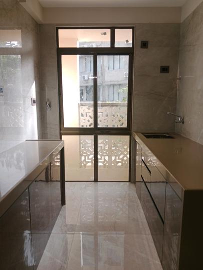 Unique Skyline II Main Image 1