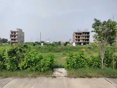 Image of 990 Sq.ft Residential Plot / Land for sale in Amolik Aster Woods, Sector 98, Faridabad for Rs. 16500000