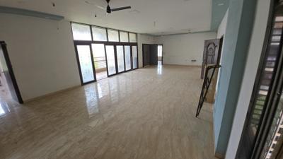 Living Room Image of 2500 Sq.ft 3 BHK Apartment / Flat for sale in Paldi Ahmedabad for Rs. 17000000