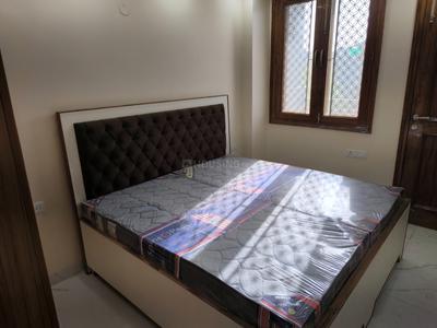 Bedroom Image of 900 Sq.ft 2 BHK Builder Floor for rent in Lajpat Nagar New Delhi for Rs. 75000