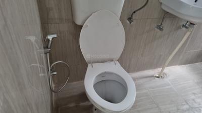 Image of 2950 Sq.ft 4 BHK Apartment / Flat for rent in Puri Diplomatic Greens, Sector 110A, Gurgaon for Rs. 75000