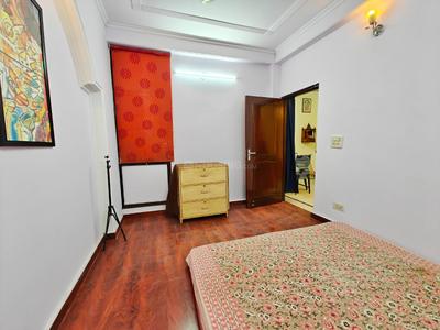 Bedroom Image of 1300 Sq.ft 3 BHK Apartment / Flat for rent in Vaishali Ghaziabad for Rs. 37000