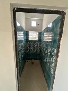 Bathroom Image of 1250 Sq.ft 3 BHK Apartment / Flat for sale in North Dum Dum Bediapara Kolkata for Rs. 4300000