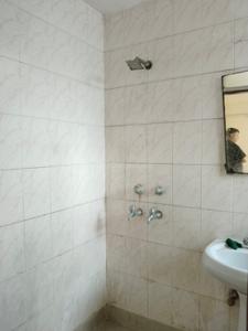 Bathroom Image of 1200 Sq.ft 3 BHK Builder Floor for sale in Akash Apartment, Sector 46 Faridabad for Rs. 14500000