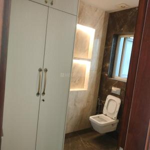 Bathroom Image of 6000 Sq.ft 4 BHK Builder Floor for sale in Vasant Vihar New Delhi for Rs. 350000000