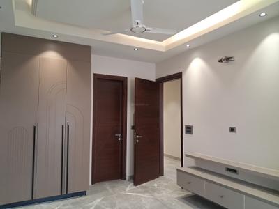 Bedroom Image of 2250 Sq.ft 4 BHK Builder Floor for sale in Paschim Vihar New Delhi for Rs. 46000000