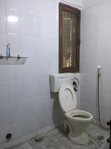 Bedroom One Image of 950 Sq.ft 2 BHK Apartment / Flat for sale in Vikaspuri New Delhi for Rs. 15000000