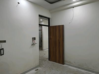 Bedroom Image of 1600 Sq.ft 4 BHK Apartment / Flat for sale in Govindpuram Ghaziabad for Rs. 6865000