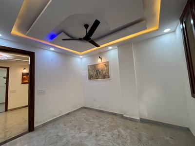 Bedroom Image of 810 Sq.ft 3 BHK Apartment / Flat for sale in Dwarka Mor New Delhi for Rs. 6500000