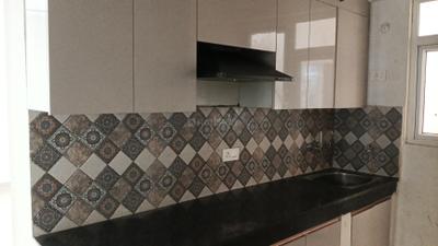 Kitchen Image of 760 Sq.ft 2.5 BHK Apartment / Flat for sale in Signature Global The Millennia 3, Sector 37D Gurgaon for Rs. 9000000