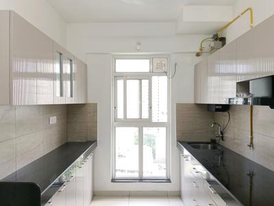 Kitchen Image of 1300 Sq.ft 3 BHK Apartment / Flat for rent in Godrej Emerald, Kasarvadavali Thane for Rs. 37998