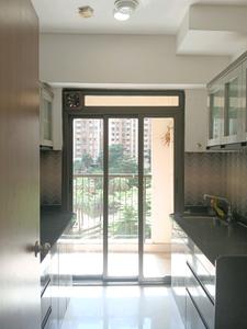 Kitchen Image of 900 Sq.ft 2 BHK Apartment / Flat for rent in Lodha Splendora, Kasarvadavali Thane for Rs. 30000