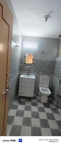 Bathroom Image of 1250 Sq.ft 2 BHK Apartment / Flat for rent in Dwarkadheesh Apartment, Sector 12 Dwarka New Delhi for Rs. 30000