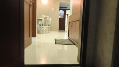 Living Room Image of 950 Sq.ft 2 BHK Apartment / Flat for sale in Apeksha CHS, Andheri West Mumbai for Rs. 35000000