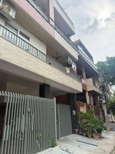 Image of 1500 Sq.ft 2 BHK Builder Floor for rent in Indira Nagar, Lucknow for Rs. 21500