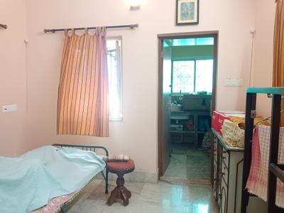 Bedroom Image of 1001 Sq.ft 2 BHK Independent House for sale in Harinavi Kolkata for Rs. 10000000
