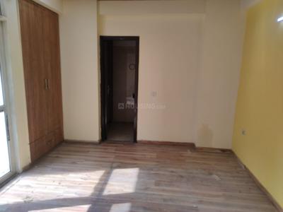 Bedroom Image of 1633 Sq.ft 3 BHK Apartment / Flat for rent in Prateek The Royal Cliff, Crossings Republik Ghaziabad for Rs. 23000