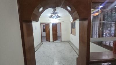 Living Room Image of 2000 Sq.ft 3 BHK Apartment / Flat for sale in Sarita Vihar New Delhi for Rs. 23000000