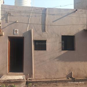 Image of students + working persons in Khanbhag, Sangli