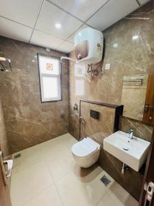 Bathroom Image of 750 Sq.ft 1 RK Independent House for rent in Tulip Monsella, Sector 53 Gurgaon for Rs. 24000