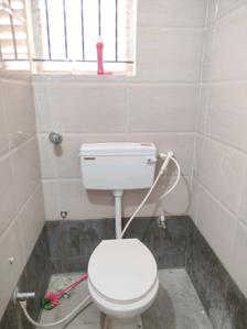 Common Bathroom Image of 700 Sq.ft 1 BHK Apartment / Flat for rent in Rayasandra Bengaluru for Rs. 13000