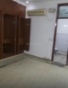 Bedroom Image of 900 Sq.ft 2 BHK Apartment / Flat for rent in Lajpat Nagar New Delhi for Rs. 50000