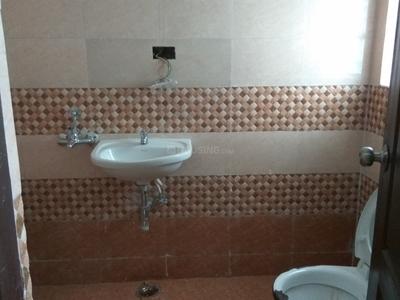 Bathroom Image of 1450 Sq.ft 3 BHK Apartment / Flat for rent in Kukatpally Hyderabad for Rs. 45000