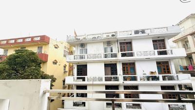 Balcony Image of 750 Sq.ft 2 BHK Builder Floor for sale in Mayur Vihar Phase 1 New Delhi for Rs. 5500000