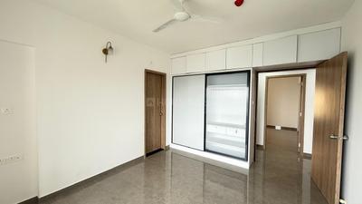 Bedroom Image of 1800 Sq.ft 3.5 BHK Apartment / Flat for rent in Venkatesh Skydale, Hingne Khurd Pune for Rs. 75000