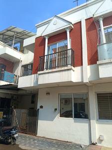 Image of 1200 Sq.ft 3.5 BHK Duplex for rent in New Waghodia Road, Vadodara for Rs. 15000