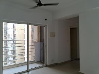 Living Room Image of 925 Sq.ft 2 BHK Apartment / Flat for sale in Paras Tierea, Sector 137 Noida for Rs. 7100000