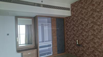 Bedroom Image of 1800 Sq.ft 3 BHK Apartment / Flat for rent in Rustomjee Paramount, Santacruz West Mumbai for Rs. 350000