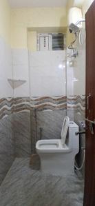 Bathroom Image of 600 Sq.ft 1 BHK Apartment / Flat for rent in Madhapur Hyderabad for Rs. 20000