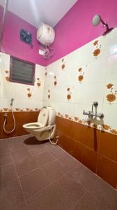 Bathroom Image of 1200 Sq.ft 3 BHK Duplex for rent in Asthalakshmi Nagar, Valasaravakkam Chennai for Rs. 90000