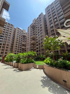 Image of 1890 Sq.ft 3 BHK Apartment / Flat for rent in Shivanta Rigel, Tragad, Ahmedabad for Rs. 25000