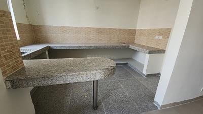 Kitchen Image of 1820 Sq.ft 3 BHK Apartment / Flat for rent in Raheja Vedaanta, Sector 108 Gurgaon for Rs. 32000