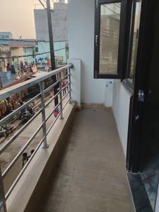 Balcony Image of 900 Sq.ft 2 BHK Apartment / Flat for rent in Sector 45 Noida for Rs. 19000