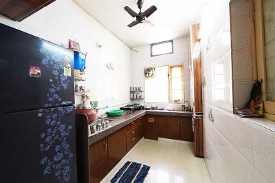 Kitchen Image of 765 Sq.ft 3 BHK Apartment / Flat for sale in Maninagar Ahmedabad for Rs. 3700000