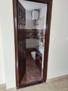 Bathroom Image of 550 Sq.ft 1 RK Builder Floor for rent in Jayanagar Bangalore for Rs. 20000