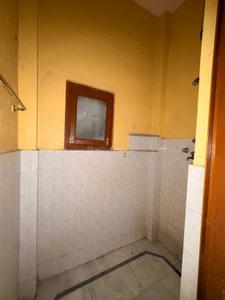 Bathroom Image of 1700 Sq.ft 4 BHK Independent House for rent in Boring Road Patna for Rs. 23000