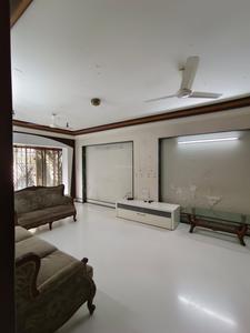 Hall Image of 750 Sq.ft 2 BHK Apartment / Flat for rent in Vile Parle East Mumbai for Rs. 96000