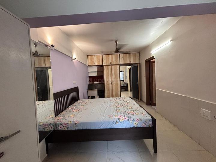 Tulip Bedroom 1