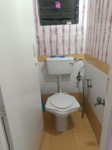 Bathroom Image of 480 Sq.ft 1 BHK Apartment / Flat for rent in CIDCO Fam CHS, Kopar Khairane Navi Mumbai for Rs. 30000