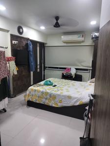 Bedroom Image of 1000 Sq.ft 2 BHK Apartment / Flat for sale in Bandra East Mumbai for Rs. 32500000