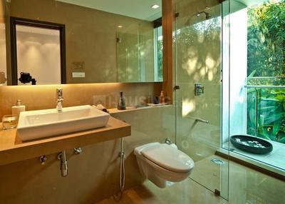 Bathroom Image of 3750 Sq.ft 5 BHK Apartment / Flat for sale in Worli Mumbai for Rs. 248000000