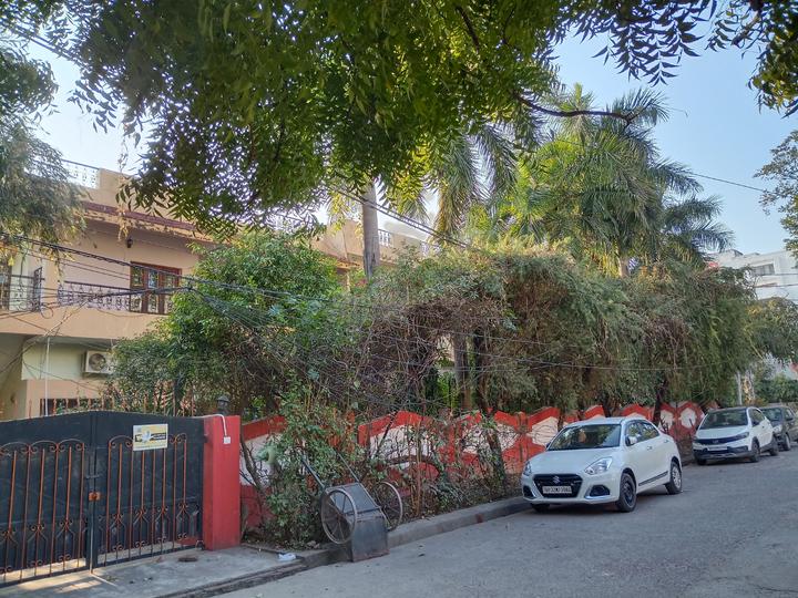 Buttler Main Image 1