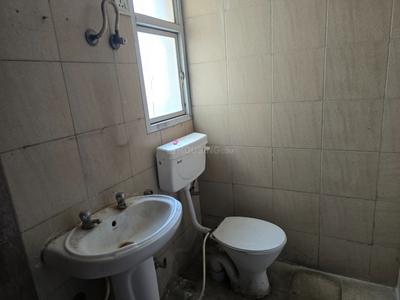 Image of 1050 Sq.ft 2 BHK Apartment / Flat for rent in Mahagun Mascot, Crossings Republik, Ghaziabad for Rs. 18000