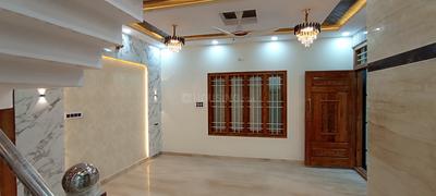 Hall Image of 2400 Sq.ft 3 BHK Independent House for sale in JP Nagar Bengaluru for Rs. 17500000