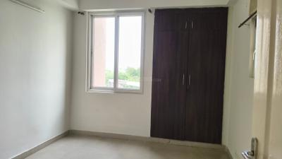Bedroom Image of 1217 Sq.ft 2.5 BHK Apartment / Flat for rent in RG Residency, Sector 120 Noida for Rs. 28000